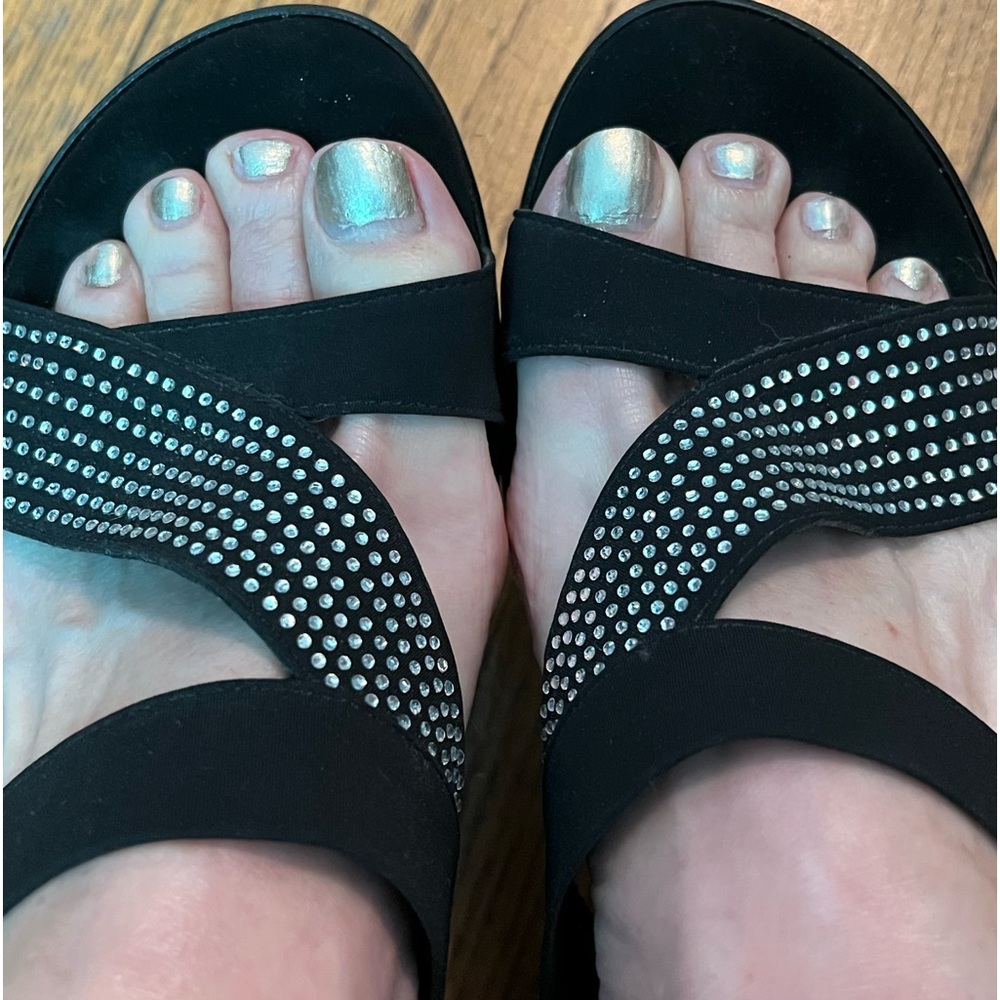 Onex Sparkly Platform Slides In 7 In Wonderful Co… - image 1